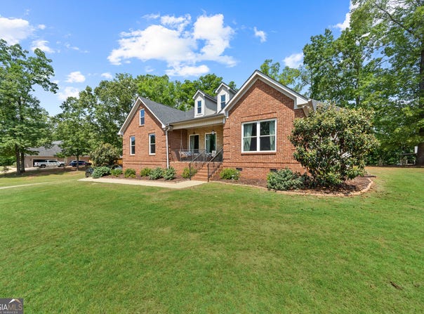 104 Old Oak, Forsyth, GA 31029