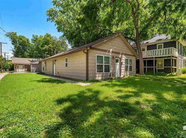 430 Laramie Street, Manhattan, KS 66502
