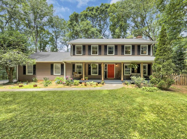 18 Kimberly Drive, Travelers Rest, SC 29690