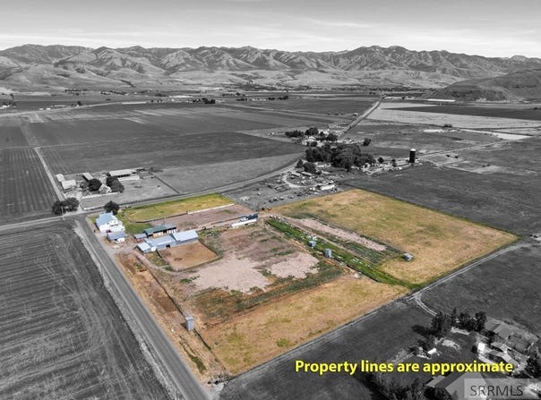 2214 S 1600 E, Preston, WY 82363