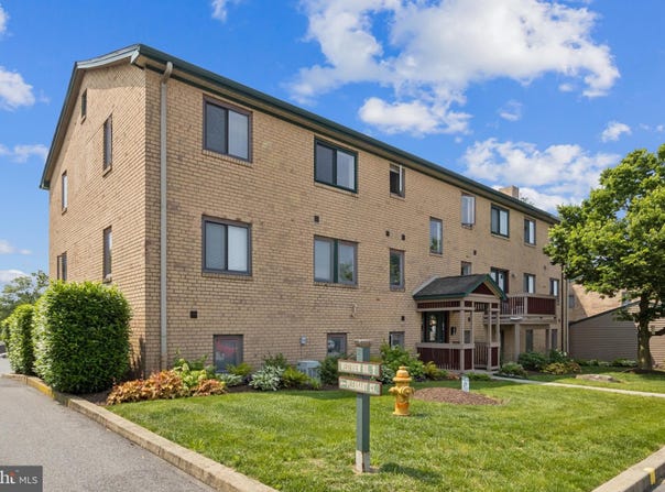 8002 WESTVIEW ROAD, WILMINGTON, DE 19802