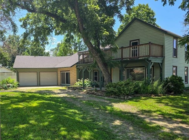 215 W Main Street, Herington, KS 67449