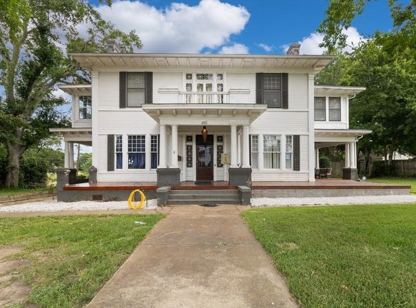405 E Neches Street, Palestine, TX 75801