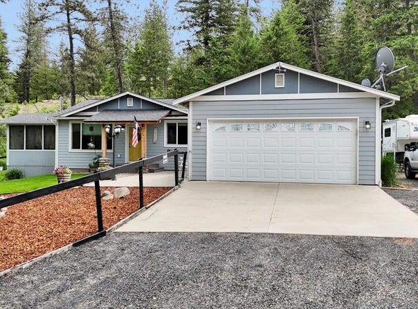 35110 N Milan-Elk Rd, Chattaroy, WA 99003