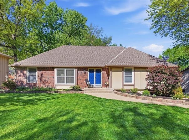 1101 SW 15th Street, Blue Springs, MO 64015