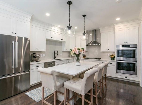 21 Bailey Pond Ln, Amesbury, MA 01913