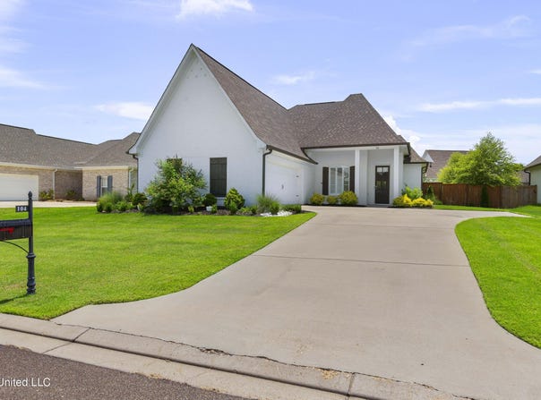 104 Bridge Water Loop, Madison, MS 39110