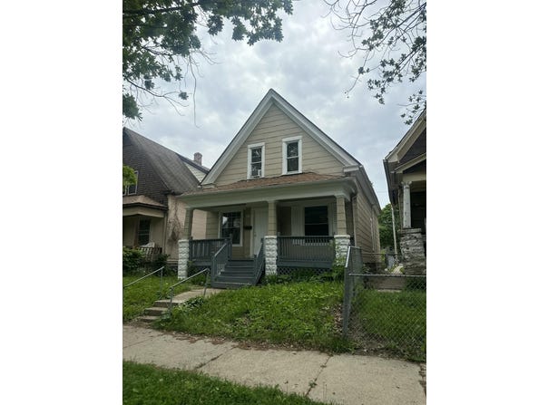 2843 N 25th St, Milwaukee, WI 53206