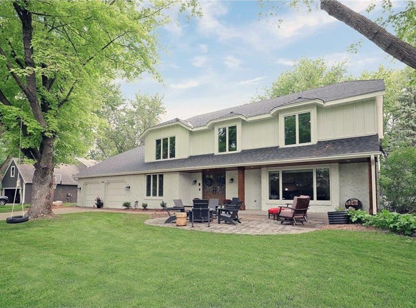 17930 2nd Avenue N, Plymouth, MN 55447