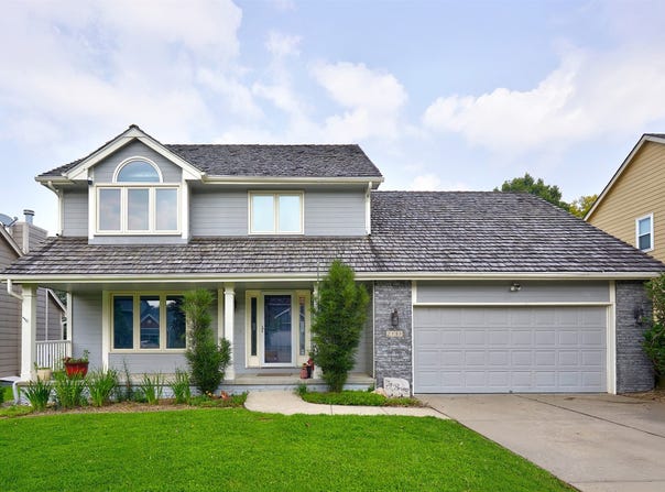 2151 NW 138th Street, Clive, IA 50325