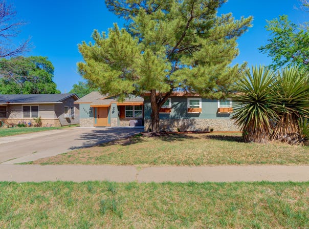 4609 Elgin Avenue, Lubbock, TX 79413