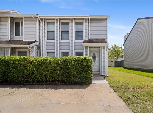 3711 Chimney Creek Drive, Virginia Beach, VA 23462