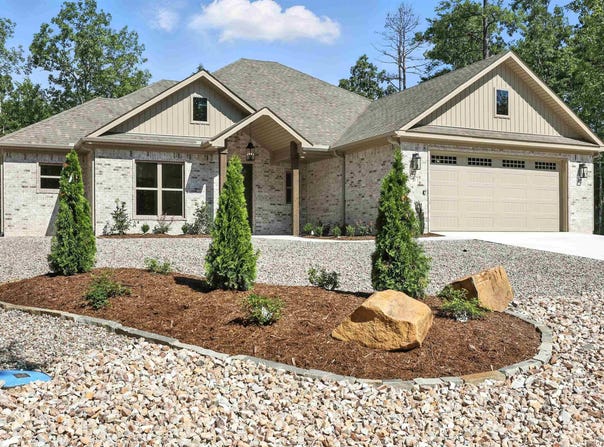 20 Brilliante Lane, Hot Springs Village, AR 71909