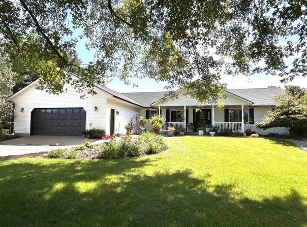 7672 Division Road, Tomah, WI 54660
