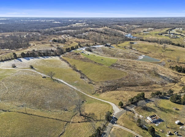2011 Mill Creek Pike, Lawrenceburg, KY 40342