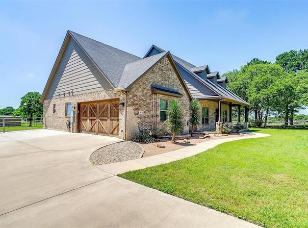5810 Hopper Road, Burleson, TX 76028