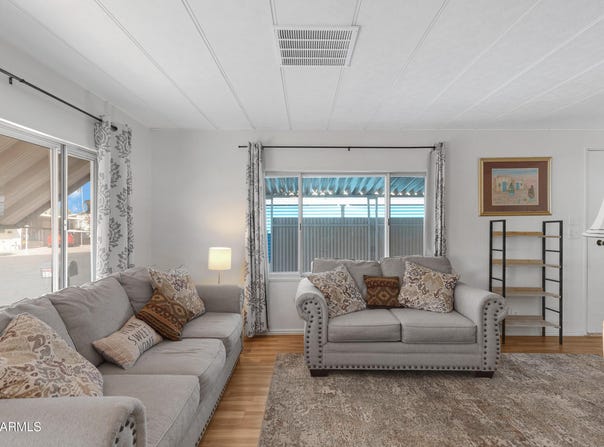 4065 E University Drive, Mesa, AZ 85205
