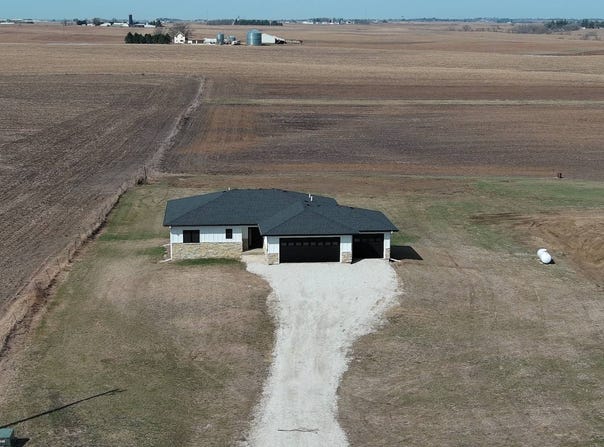 1623 CO Rd W42, Ossian, IA 52161