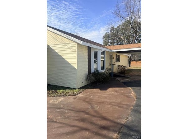 1303 Highway NN, Poplar Bluff, MO 63901
