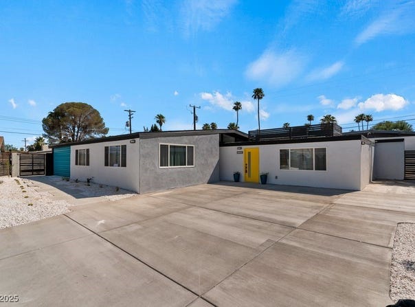 3333 Seminole Circle, Las Vegas, NV 89169