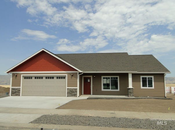1739 Yellowstone Ct, Lewiston, ID 83501
