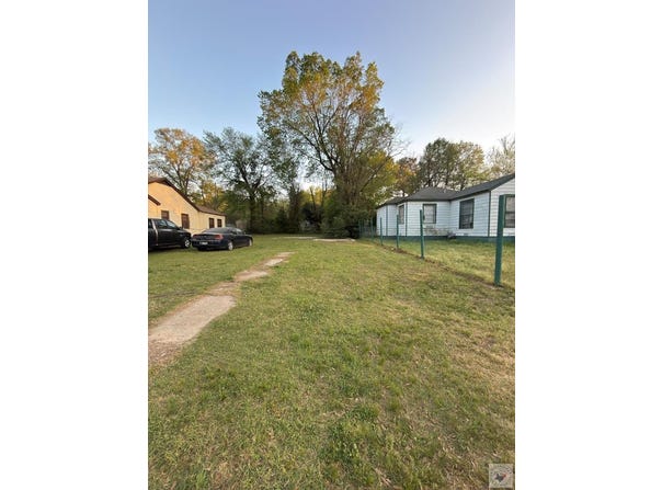 405 Blanton St, Texarkana, TX 75501