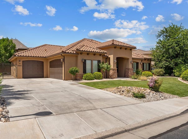 1602 E 2250 S, St George, UT 84790