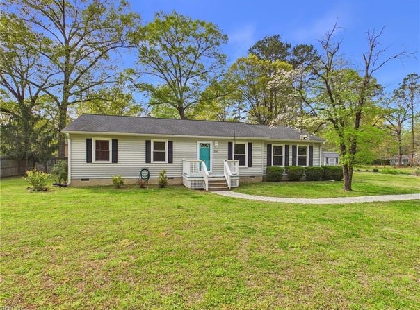 1014 Deerchase Road, Saluda, VA 23149