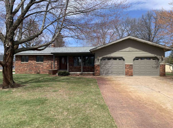 312 W BUEHLER AVENUE, Nekoosa, WI 54457