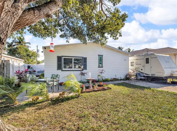 622 NW 1ST AVENUE, BOYNTON BEACH, FL 33426
