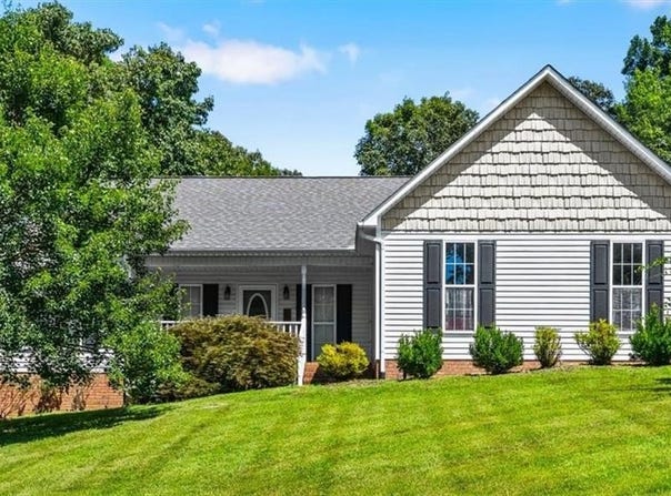 14 Shanda Court, Thomasville, NC 27360