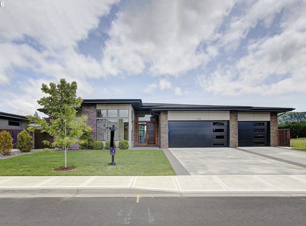 3109 HERON St, Woodland, WA 98674