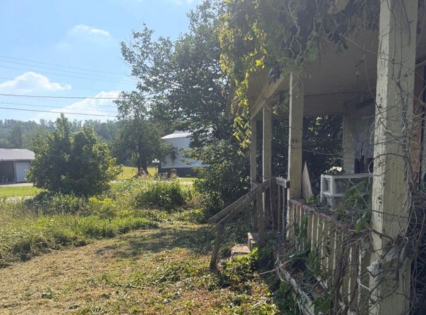 1386 State Highway 1092, Flat Gap, KY 41219