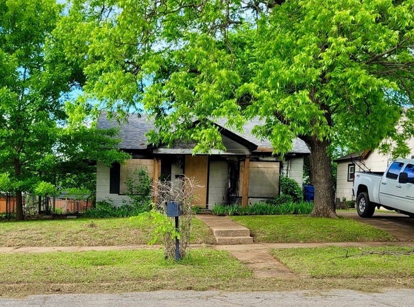 125 E Munson Street, Denison, TX 75021