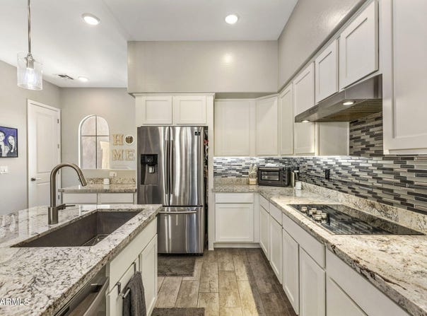 15550 S 5TH Avenue, Phoenix, AZ 85045