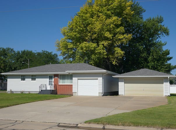 2754 3rd Avenue, Columbus, NE 68601