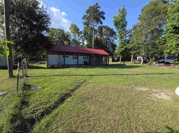 200 W Ridgecrest Dr, Hemphill, TX 75948