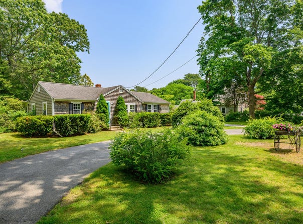 120 Main Street, Cotuit, MA 02635