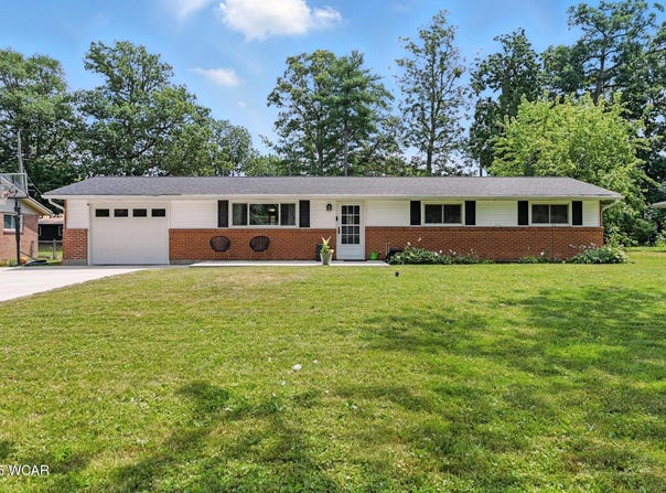 2238 N Glenwood Avenue, Lima, OH 45805