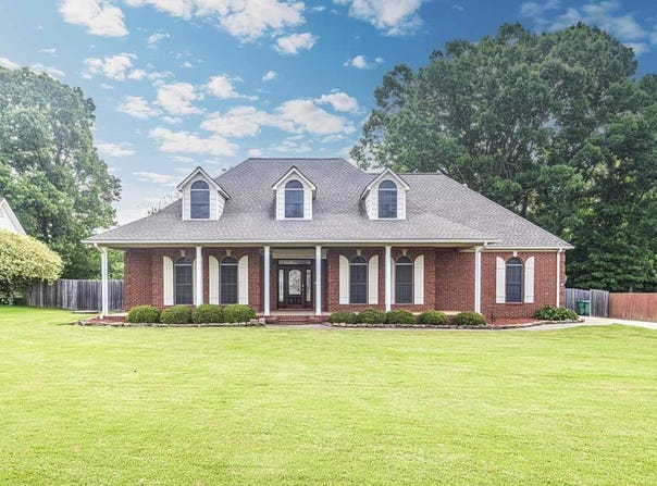 446 WINDCHASE Dr, Munford, TN 38058