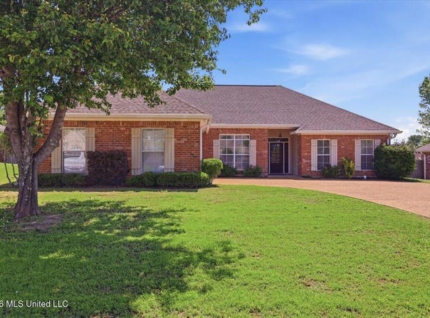 210 Crescent Ridge Drive, Madison, MS 39110