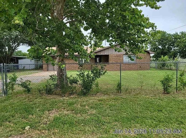 509 W S Boundary St, Walters, OK 73572