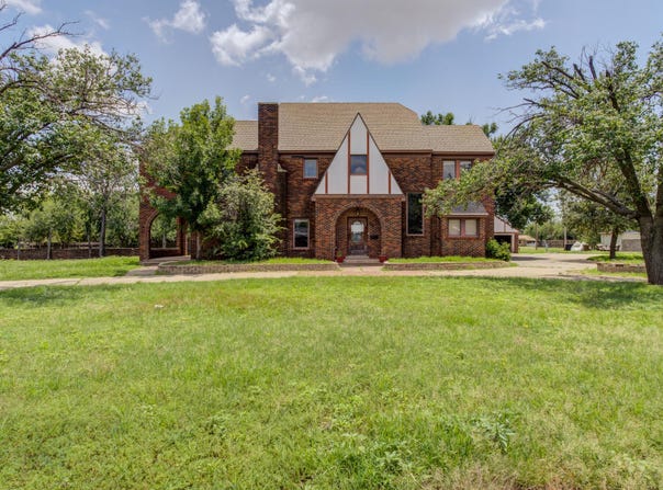 711 W 7th Street, Post, TX 79356