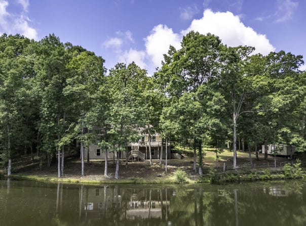 191 Tumlin Creek, Roopville, GA 30170