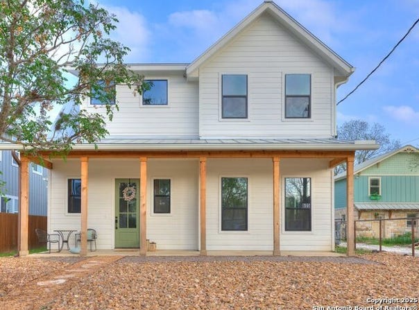 605 Graham, Boerne, TX 78006