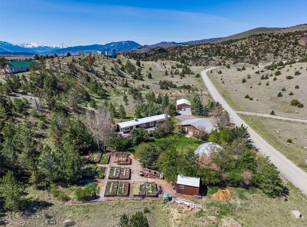 16 Orion Way, Emigrant, MT 59027