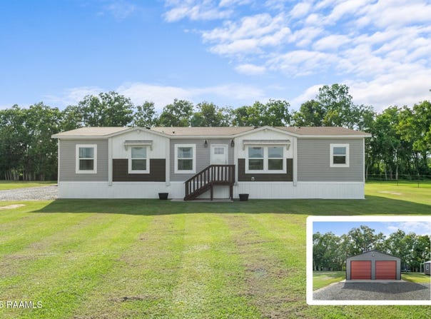1318 Orange Grove Drive, New Iberia, LA 70560