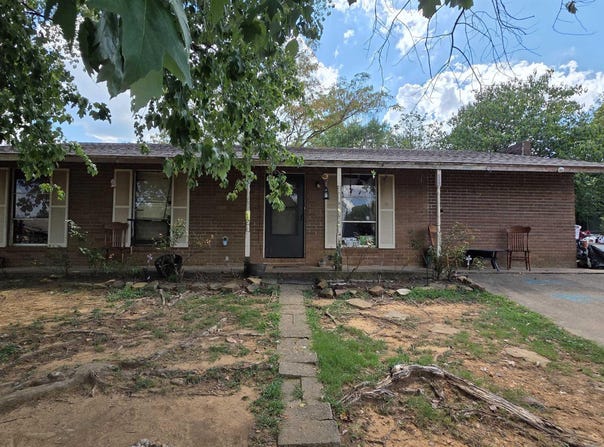 202 Eisenhower Street, Morrilton, AR 72110
