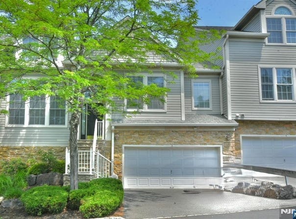 3 Skyview Drive, North Haledon, NJ 07508