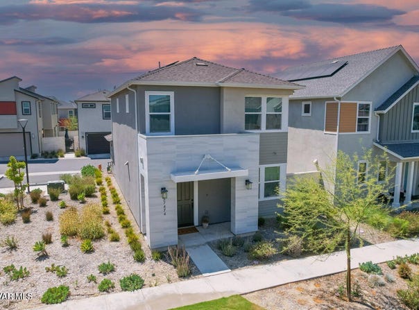 27474 Quiet View Place, Valencia, CA 91381